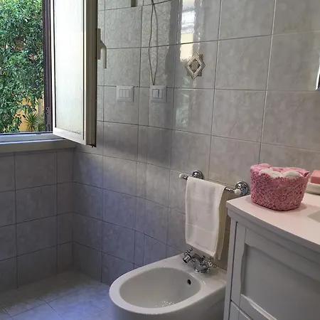 Daphne Domus Apartment Rome